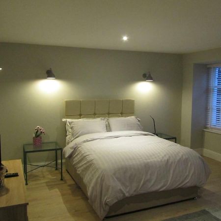 The Apartment, Lower Ground Floor, Clarendon Place 레밍톤 외부 사진