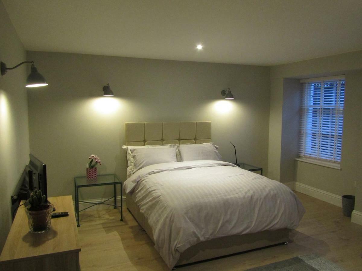 The Apartment, Lower Ground Floor, Clarendon Place 레밍톤 외부 사진