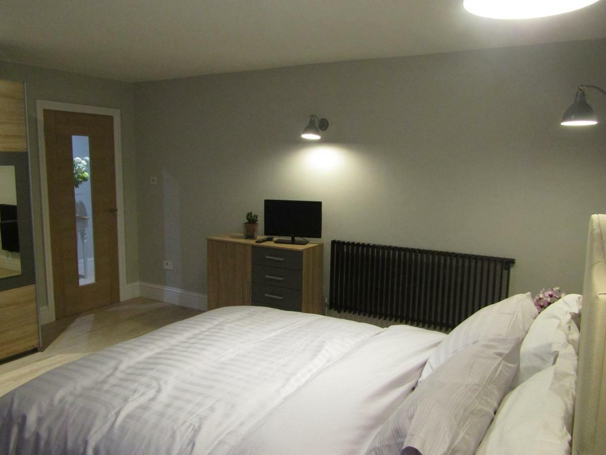 The Apartment, Lower Ground Floor, Clarendon Place 레밍톤 외부 사진
