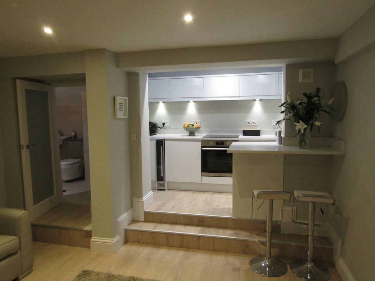 The Apartment, Lower Ground Floor, Clarendon Place 레밍톤 외부 사진