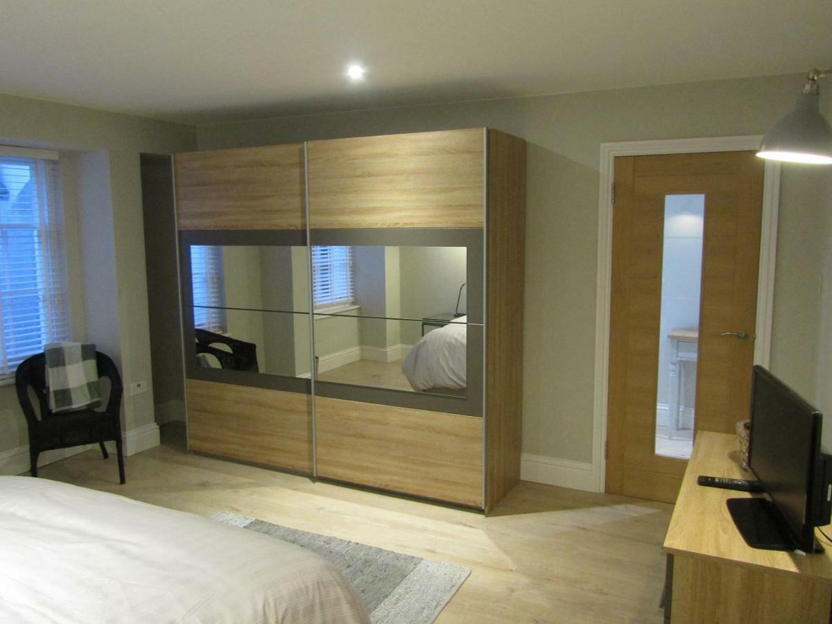 The Apartment, Lower Ground Floor, Clarendon Place 레밍톤 외부 사진